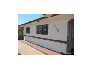 2583 W 70 Pl, Hialeah, FL 33016 photo 1