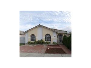 2671 W 68 Pl, Hialeah, FL 33016 photo 1