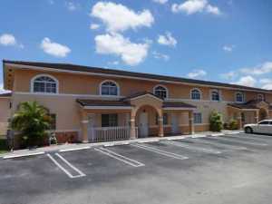 6903 W 36 Ave #202, Hialeah, FL 33018 photo 1