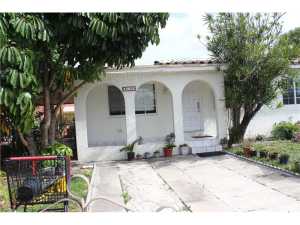 4110 E 10 Ave, Hialeah, FL 33013 photo 1