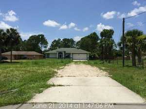 831 SE 8 St, Naples, FL 34117 photo 1