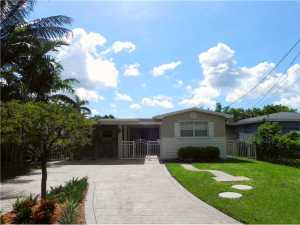 3515 S Lake Dr, Miami, FL 33155 photo 1