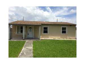 571 E 34 St, Hialeah, FL 33013 photo 1