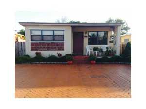 352 E 56 St, Hialeah, FL 33013 photo 1