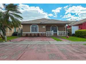 3546 W 74 St, Hialeah, FL 33018 photo 1