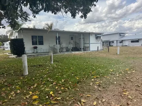 1065 Echo Ave, Moore Haven, FL 33471