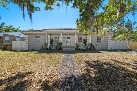 1516 Jefferson St, Hollywood, FL 33020