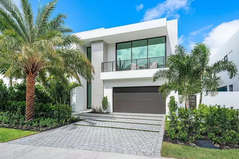 721 Lake Ave N, Delray Beach, FL 33483