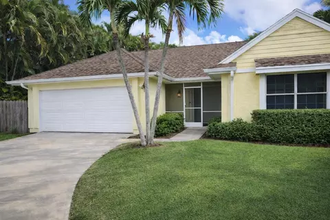 10714 Kasmir Ct, Boynton Beach, FL 33437