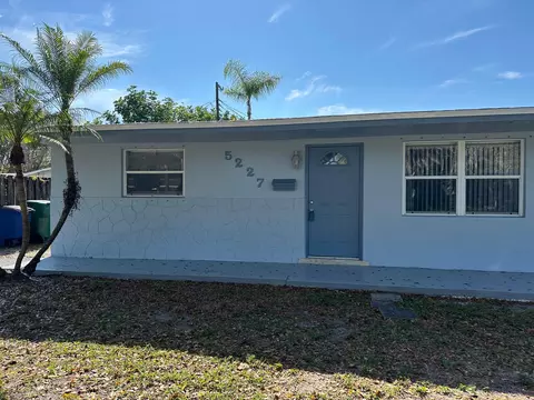5227 SW 94th Ave, Cooper City, FL 33328