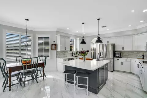 2176 Bellcrest Cir, Royal Palm Beach, FL 33411