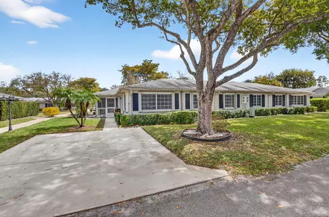 10136 S 42nd Ave S, Boynton Beach, FL 33436