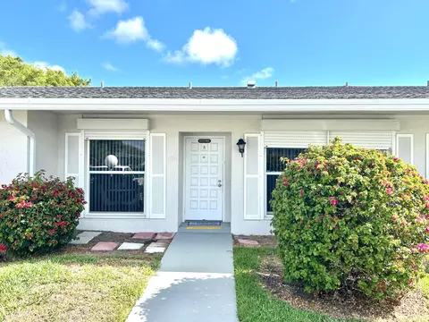 2711 SW 13th St #B, Delray Beach, FL 33445