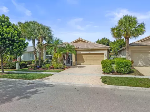 9211 Clipper Cir, West Palm Beach, FL 33411