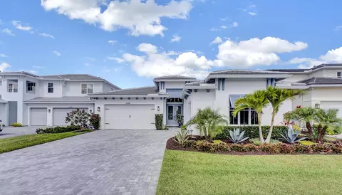12104 Waterstone Cir, Palm Beach Gardens, FL 33412