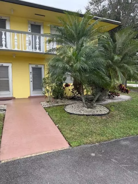 130 Sussex G #130, West Palm Beach, FL 33417