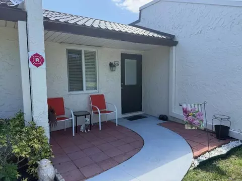 222 Lake Constance Dr, West Palm Beach, FL 33411