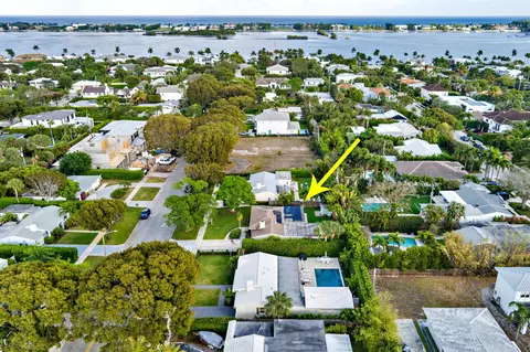 246 Forest Hill Blvd, West Palm Beach, FL 33405