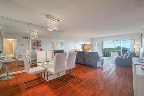 3930 Inverrary Blvd #703-D, Lauderhill, FL 33319