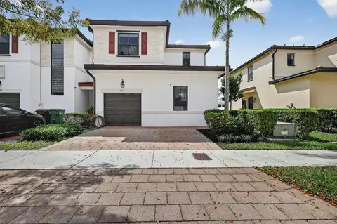 3234 W 100th Ter, Hialeah, FL 33018