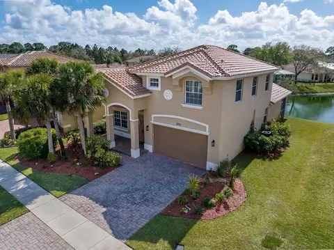 2924 SW Chatham Ln, Port Saint Lucie, FL 34953