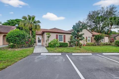 22334 SW 57th Cir, Boca Raton, FL 33428