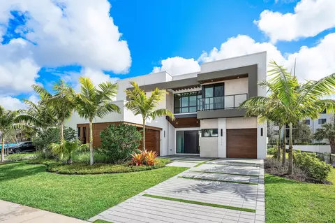 16725 Mosaic Pl, Delray Beach, FL 33446