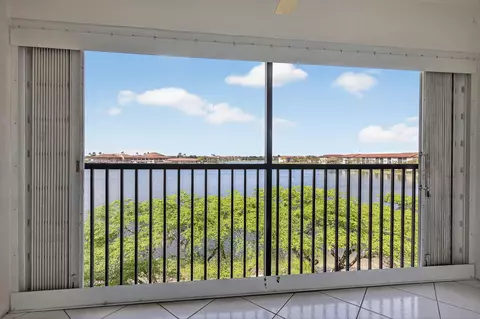 13255 SW 16th Ct #404K, Pembroke Pines, FL 33027