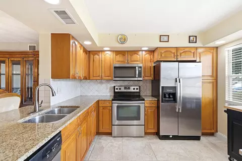 3204 Portofino Pt #H1, Coconut Creek, FL 33066