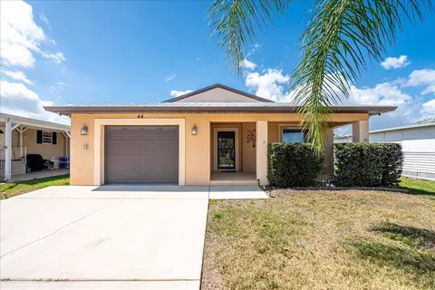 44 Grande Vista Way, Port Saint Lucie, FL 34952