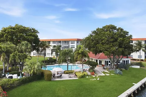 Exterior - 3000 NE 48th Ct #406, Lighthouse Point, FL 33064 photo 3 of 4