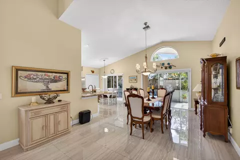 Dining - 151 St Michaels Ct, Jupiter, FL 33458 photo 7 of 7