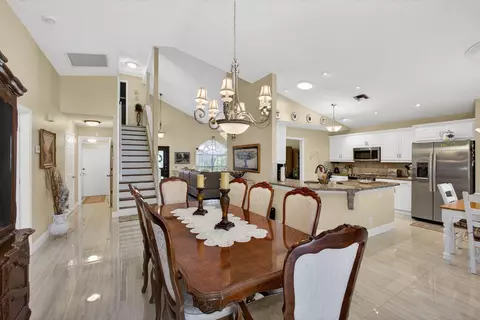 Dining - 151 St Michaels Ct, Jupiter, FL 33458 photo 4 of 7