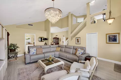 Living - 151 St Michaels Ct, Jupiter, FL 33458 photo 2 of 4