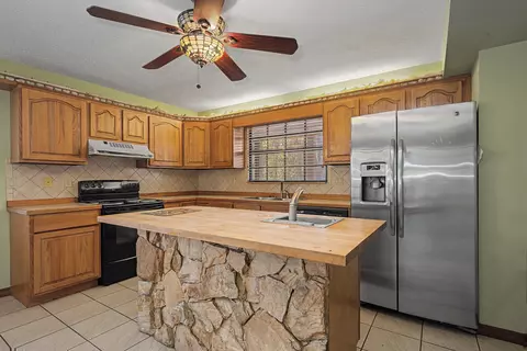665 Moon Ranch Rd, Sebring, FL 33870 photo 2