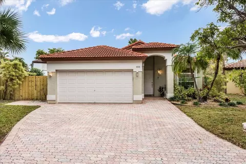 4950 NW 55th Ct, Coconut Creek, FL 33073