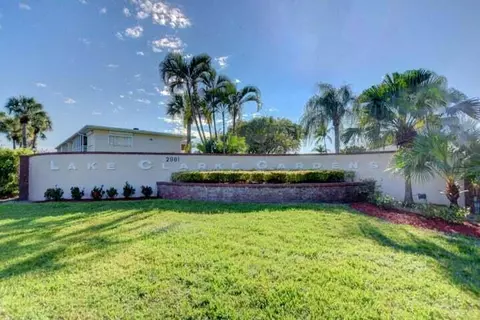 2566 Garden Dr S #306, Lake Worth Beach, FL 33461