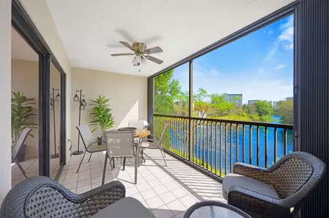 2334 S Cypress Bend Dr #308, Pompano Beach, FL 33069