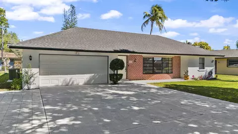 1667 39th St, West Palm Beach, FL 33407