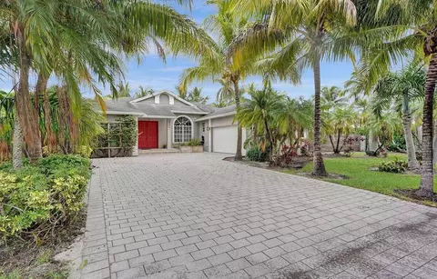 2105 SW 12th Ter, Fort Lauderdale, FL 33315