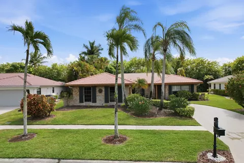 10152 Harbourtown Ct, Boca Raton, FL 33498