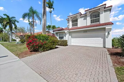 10233 Allamanda Cir, Palm Beach Gardens, FL 33410