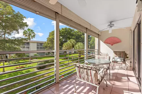 2303 Lucaya Ln #G3, Coconut Creek, FL 33066