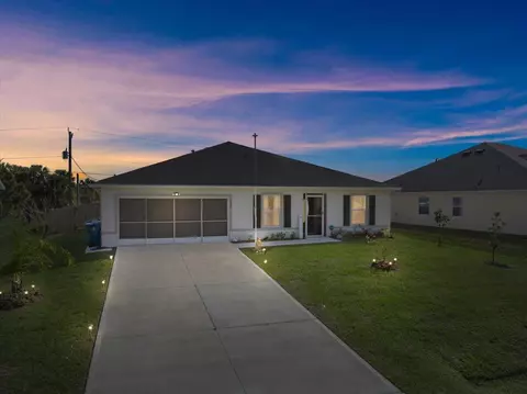 542 Mimosa St SW, Palm Bay, FL 32908