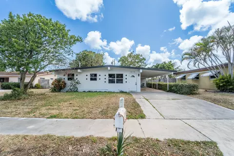 1815 Hillcrest Dr, Lake Worth Beach, FL 33461