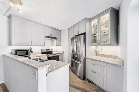 3827 Victoria Dr, West Palm Beach, FL 33406