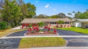 5581 SW 13th St, Plantation, FL 33317