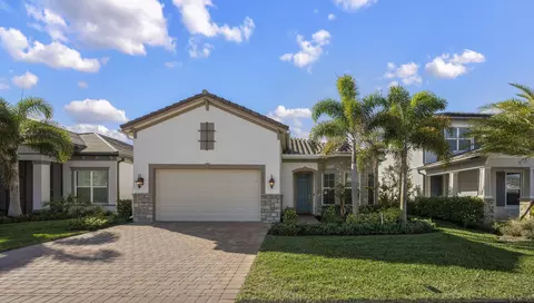10366 Northbrook Cir, Palm Beach Gardens, FL 33412