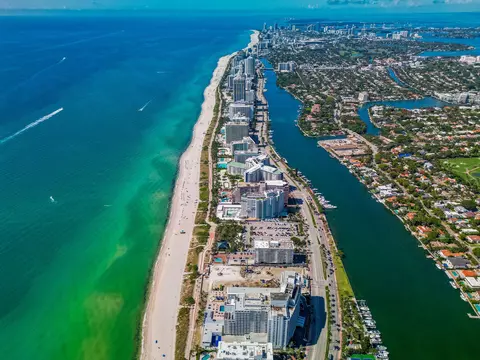 5401 Collins Ave #1516, Miami Beach, FL 33140