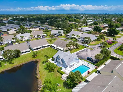 2614 SE Tropical East Cir, Port Saint Lucie, FL 34952